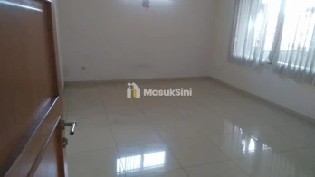 Rumah Mewah Tanah Luas Harga Super Murah di Sayap Jl. Supratman Bandung