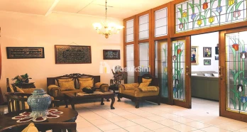 Rumah Modern Classic Dgn Swimming Pool Di Sukahaji Pasteur Bandung