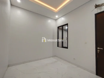 Rumah Scandinavian Dekat Exit Tol Dilengkapi Kitchen Set Dan TV Kabinet