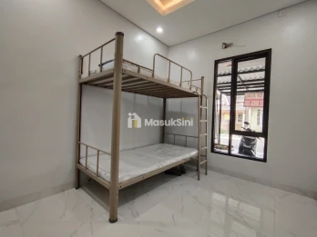 Rumah Scandinavian Dekat Exit Tol Dilengkapi Kitchen Set Dan TV Kabinet