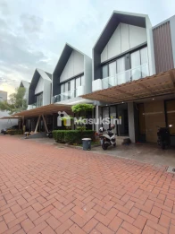 Rumah Secondary siap huni dalam cluster di Cilangkap Jaktim