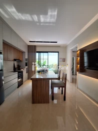 Rumah baru konsep klasik plus private pool di Cempaka Putih Jakpus