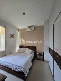 Rumah second disamping Toll Andara Cinere Depok