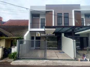 Rumah strategis di Jupiter Margahayu