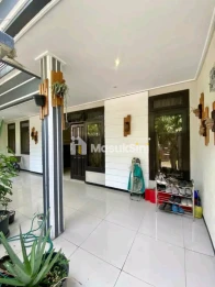 DIUAL RUMAH 1,5 LANTAI LOKASI SAWOJAJAR 1 MALANG