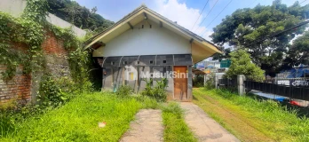Rumah Hitung Tanah di jl. Ir. H. Djuanda Dago Bandung