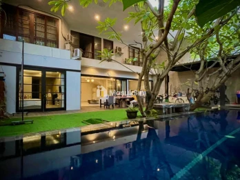 Rumah 3 Lantai Luas & Kolam Renang di Tukad Unda – SHM & IMB Lengkap!