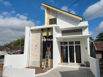 RUMAH BARU, SIAP HUNI, BISA KPR DEKAT RS HERMINA