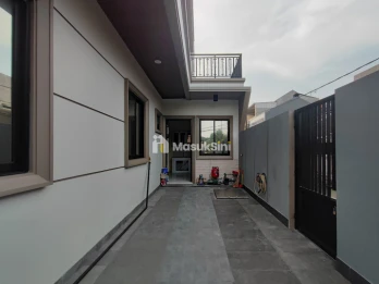 Dijual rumah bangunan baru siaphuni bebas banjir di Sunter