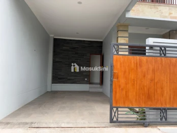 ☘️ Modern Villa Baru di Jantung Sanur – 20 Tahun Leasehold!