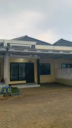 CLUSTER  EKSLUSIF HANYA 4 UNIT ,DEKAT SEGALA FASILITAS