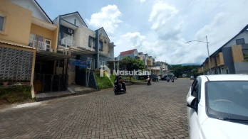 DI JUAL RUMAH READY SIAP HUNI  FULL FURNISED DI TIDAR MALANG