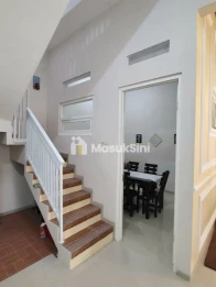 DIJUAL RUMAH BARU SIAP HUNI LOKASI CLUSTER BANDARA PAKIS MALANG