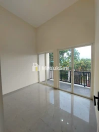 DIJUAL RUMAH BARU SIAP HUNI LOKASI DEKAT BANDARA ABD SALEH