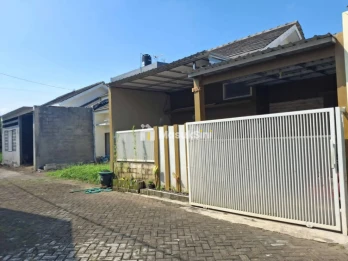DIJUAL RUMAH LOKASI PERUMAHAN PAKIS MALANG