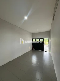 DIJUAL RUMAH TROPICAL HOUSE MODERN FULL FURNISHED LOKASI PUNCAK TIDAR MALAN