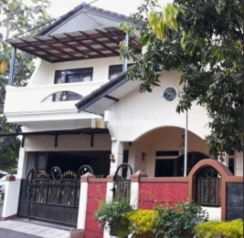 Di Jual Rumah 2 Lantai Kawasan Puri Permata Antapani Kota Bandung