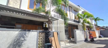 Di jual rumah 2 lantai area jantung denpasar barat