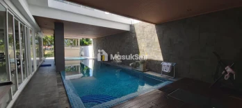 Dijual RUMAH MEWAHHH GRAHA FAMILI Blok W GOLF VIEW