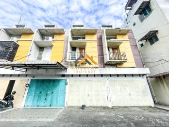 Dijual Ruko 2,5 Tingkat  di Komplek Denali Jala