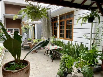 Dijual Rumah 2 Lantai SHM di Komplek Griya Mas, Bandung