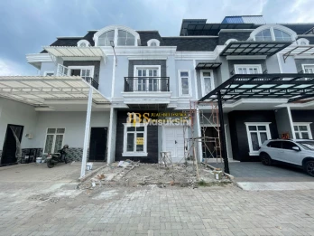 Dijual Rumah 2,5 Tingkat di Komplek The Exclusive Residence - Medan