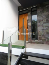 Dijual Rumah 3 Lantai Minimalis di Gunung Putri, Kabupaten Bogor