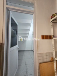 Dijual Rumah 3,5 Lantai di Jl Tambora Jakarta Barat