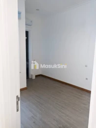 Dijual Rumah GRAHA FAMILY Blok VB American Modern