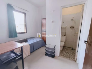 Dijual Rumah Kost di Jl.Tomang Tinggi, Tomang, Grogol Petamburan, Jakarta B