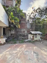 Dijual Rumah Luas di Jalan Progo, Surabaya  Spesifikasi Rumah : Kel. Darmo,