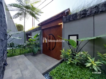 Dijual Rumah Manyar Kertoadi Surabaya Timur