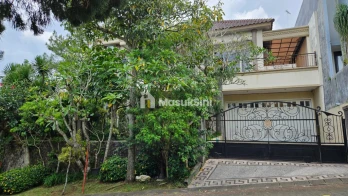 Dijual Rumah Mewah Luas di Villa Puncak Tidar,