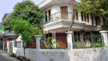 Dijual Rumah Mewah di Jalan Al Falah Kota Jakarta