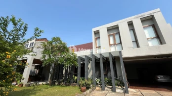 Dijual Rumah Mewah di Komplek Deplu, Jakarta Selatan