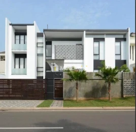 Dijual Rumah Minimalis di Jalan Boulevard Kota Wisata, Kabupaten Bogor