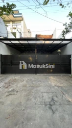 Dijual Rumah SHM di Jalan Raya Manyar, Surabaya