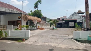 Dijual Tempat Usaha di Jalan Klasmen, Solo