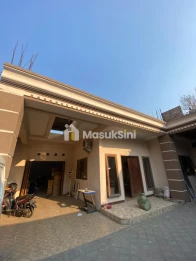 Dijual Tempat Usaha di Jalan Wonokusumo, Surabaya