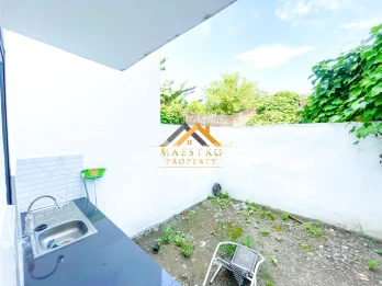 Dijual Villa 2 Tingkat Komplek Karya Ville Jalan Eka Surya