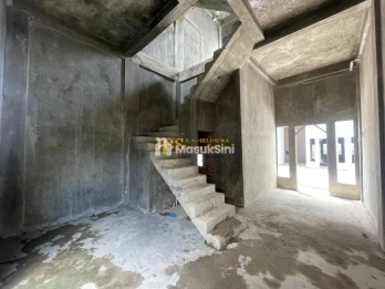 Dijual Villa 2,5 Tingkat di Komplek Cemara Houston Residence - Medan