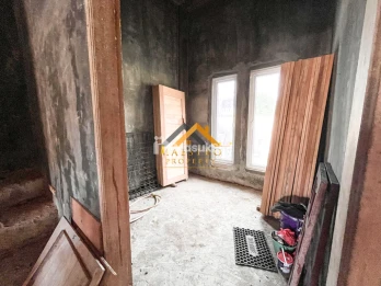 Dijual Villa Komplek Karya Grande Jalan Karya Guru Sinumba II - Medan