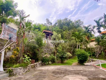 Dijual Villa Strategis di Jalan Raya Daerah Pandaan, Pasuruan
