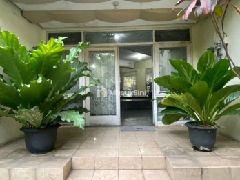 Dijual Villa Strategis di Jalan Raya Daerah Pandaan, Pasuruan