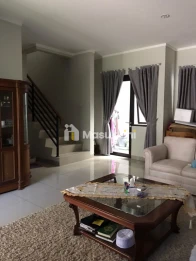 Dijual rumah 2unit di Burgundy Residence The Orchard Summarecon