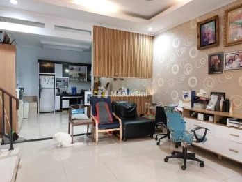 Dijual rumah semi furnished di Harapan Indah Cluster Harmoni
