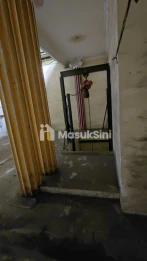Disewa ruko gandeng 3unit + gudang & rumah di jalan raya Bekasi JakTim