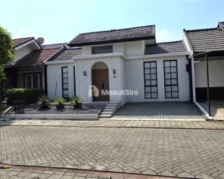Disewakan Rumah Full Furnished, Lux, Kota Baru Parahyangan