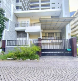 *Disewakan Rumah GRAHA FAMILI Blok L Surabaya Barat*