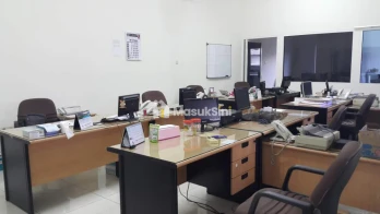 Gudang Komplek Margomulyo Indah Eks Gudang Baja Include Crane